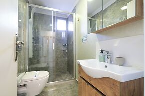 Loren Hotel Suites