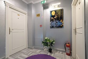 Loren Hotel Suites