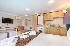 Loren Hotel Suites