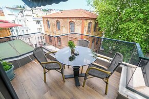 Loren Hotel Suites