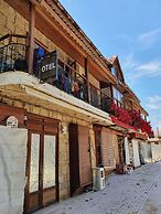 Hellen Hotel Side