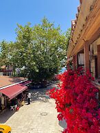 Hellen Hotel Side