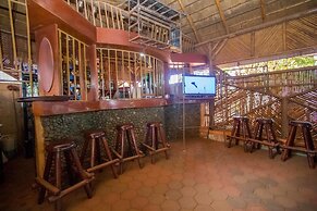 Brimax Hotel