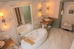 Illa Experience Hotel