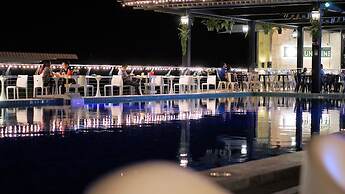 SR Residence Hotel