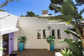 Mallorca front line property sea access