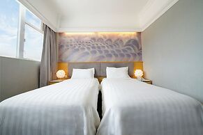 Warwick Hotel