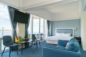 Warwick Hotel
