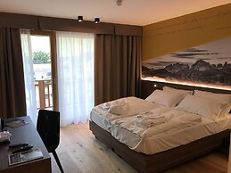 Dolomeet Boutique Hotel