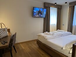 Dolomeet Boutique Hotel