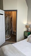 Oaklands Guest House