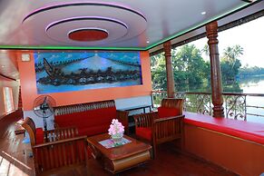 Sreekrishna Houseboats