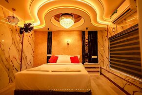 Sreekrishna Houseboats