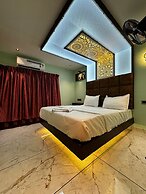 Sreekrishna Houseboats