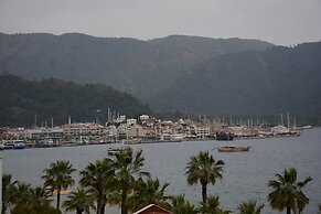 Sea Center Hotel