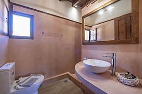 Saint Artemios Hotel and Oriental Suites