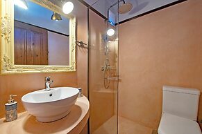Saint Artemios Hotel and Oriental Suites