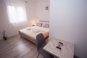 Villa MIA