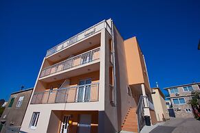 Villa MIA
