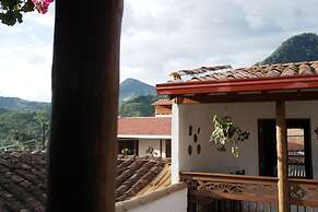 Sgt Pepper's Hostel