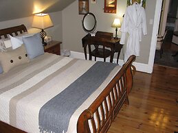 Clyde Hall Bed and Breakfast