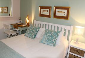 Dolphin Inn Guest House