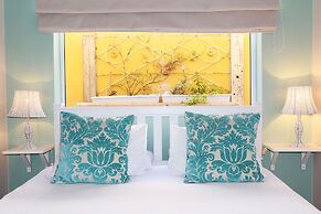 Dolphin Inn Guest House