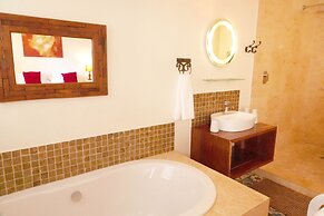 Dolphin Inn Guest House