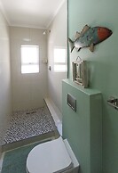 Dolphin Inn Guest House