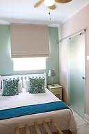 Dolphin Inn Guest House
