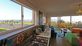 Dolphin Inn Guest House