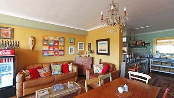 Dolphin Inn Guest House