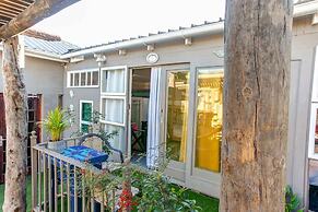Strand Guesthouse - Hostel