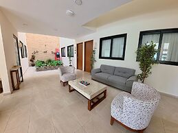 Hotel Grand Fifty Suites