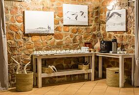 Elegant Desert Lodge