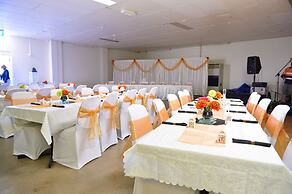 Commercial Hotel