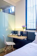 Mode Inn Icon City