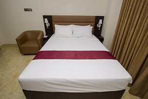 Pacific Lake View Hotel