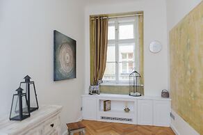 Pinkova Apartments