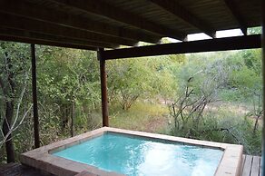 Lion Tree Bush Lodge