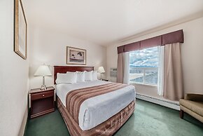 Grande Cache Inn and Suites