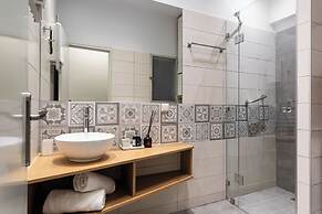 UPSTREET Zeus Temple View 2BD Apt Acropolis-Plaka