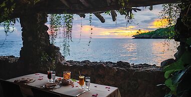 Savasi Island Resort