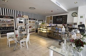 Sandton Skye Apartment - 616