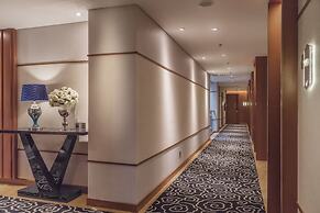 Grand Viveana Hotel