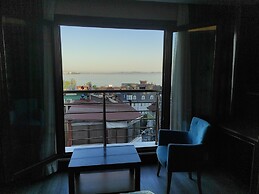 Magnaura House Hotel