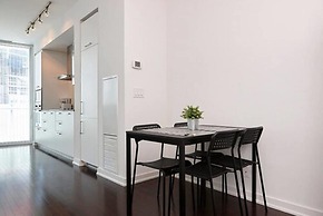Lavish Suites - Luxury One Bedroom Condo