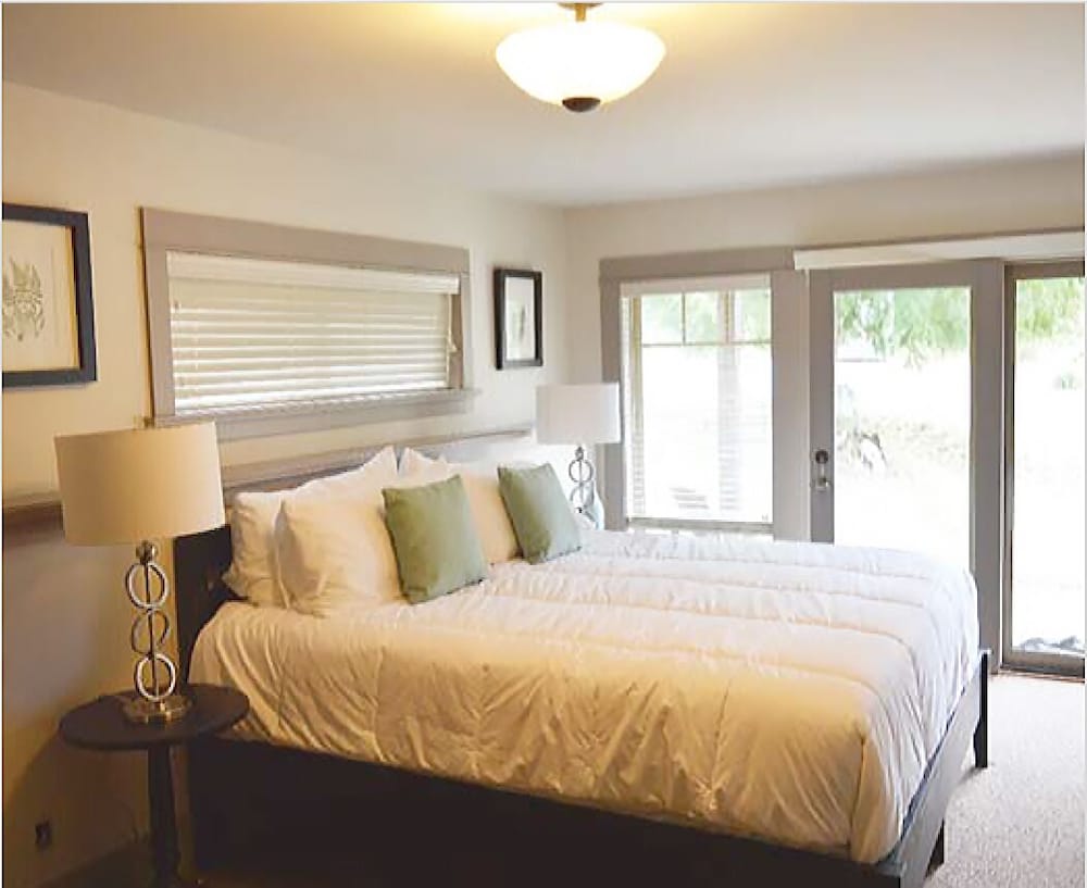 The Cottages on Salt Spring Island