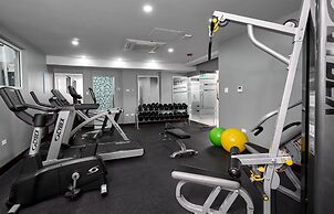 R Hotel Kingston