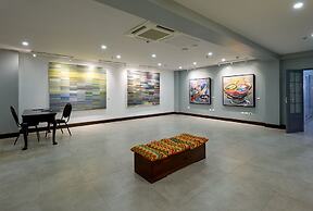 R Hotel Kingston